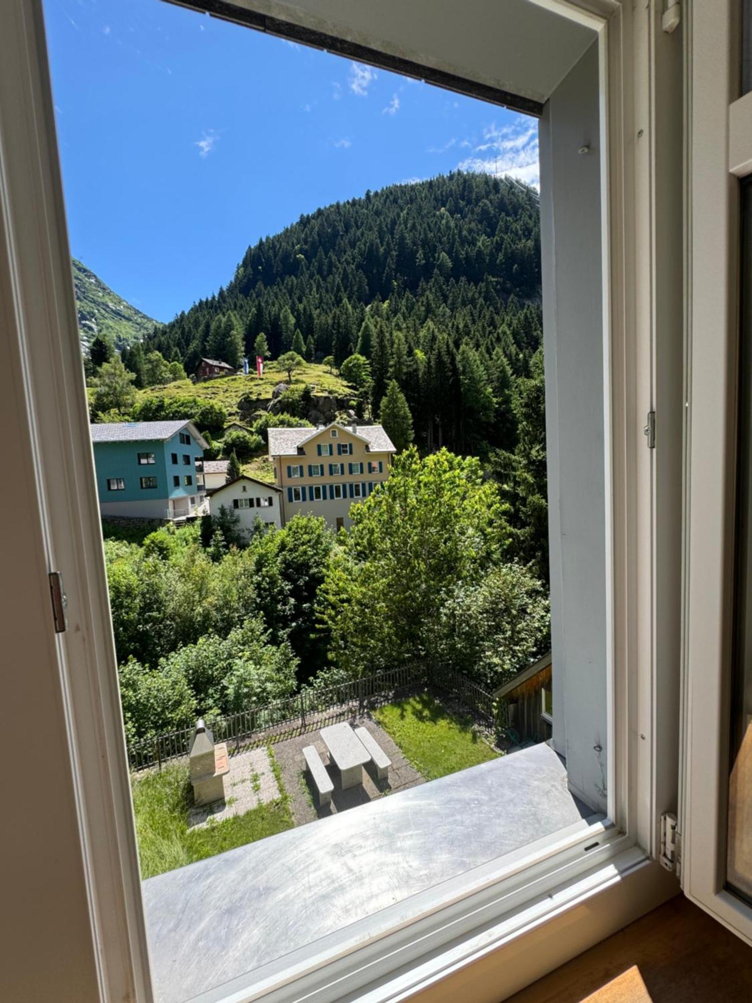 Апартаменты Alpine Haus Гёшенен Экстерьер фото